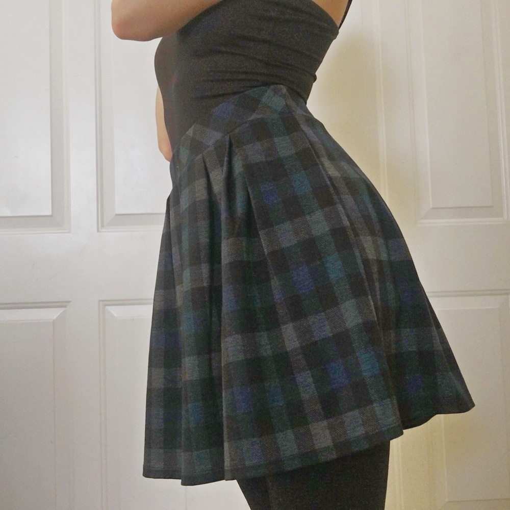 Dark Plaid Pleated Skirt